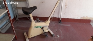 bicicleta estatica. bicicleta para casa