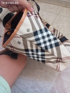 bolsos. se da lotes de bolsos en buen estado.