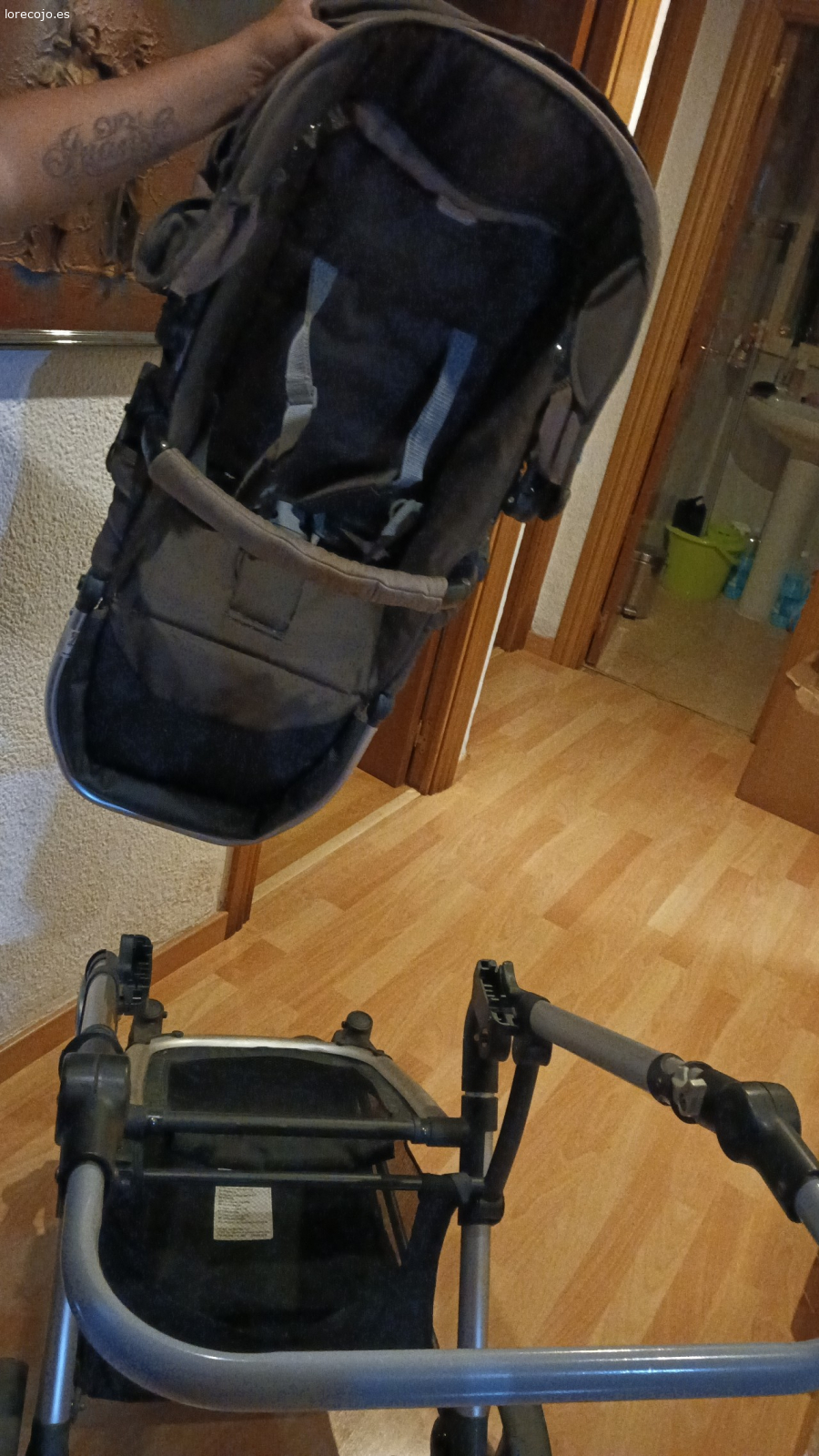 carrito de bebe. Carrito marca PALI COLOR marrón incluido con protector de lluvia