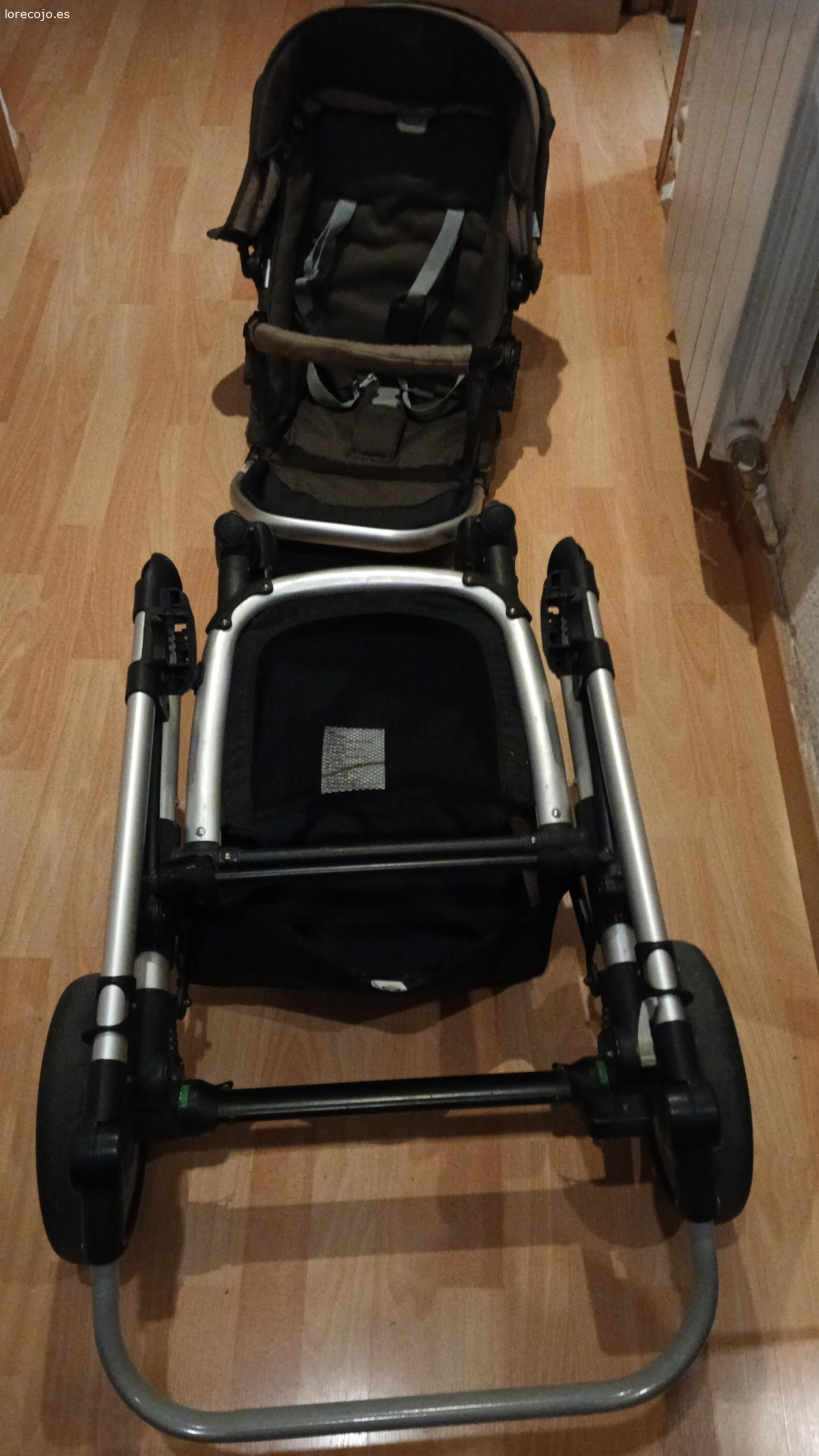 carrito de bebe. Carrito marca PALI COLOR marrón incluido con protector de lluvia