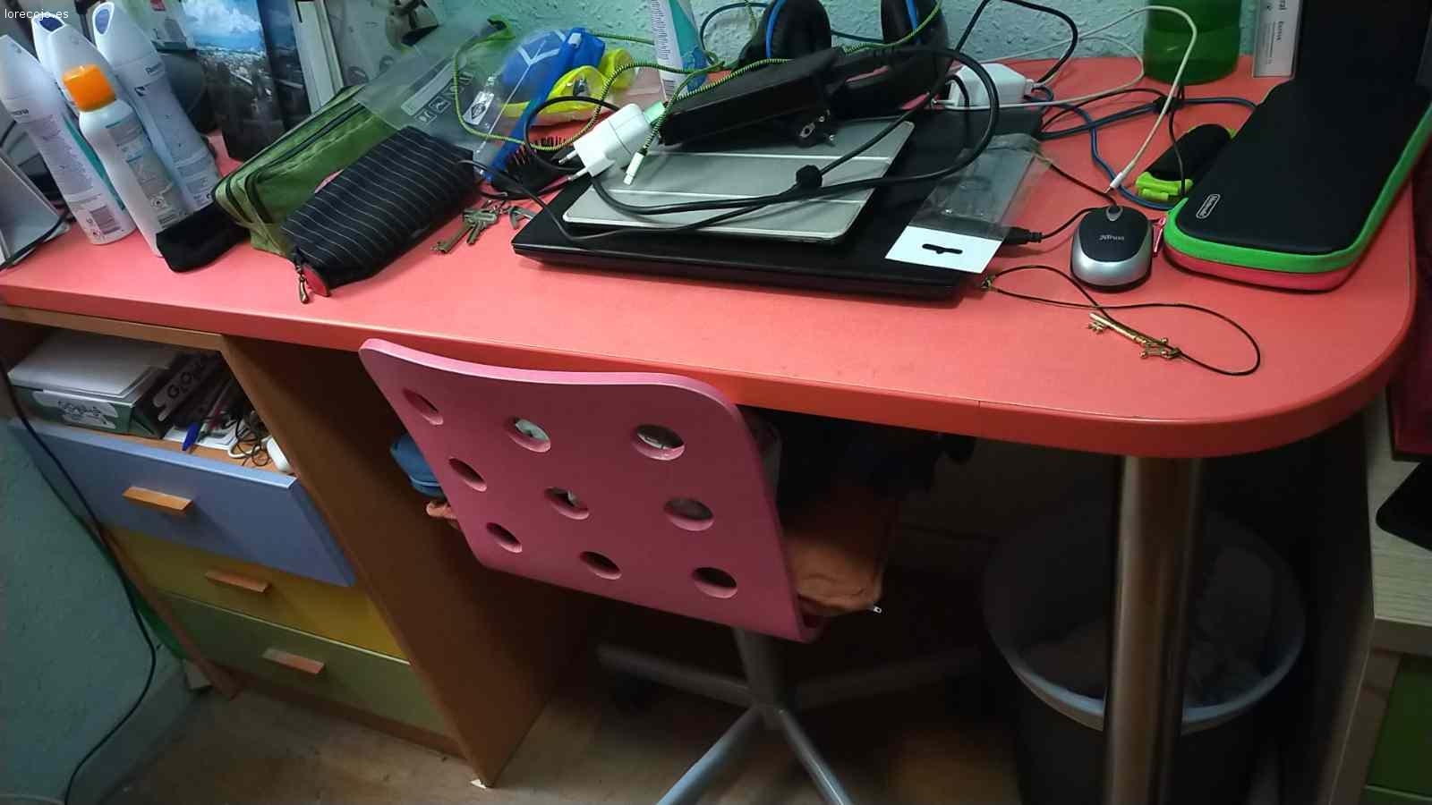 Habitación niño. Habitación niño y escritorio. Ya está desmontada.