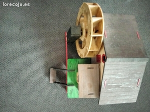 Molino agua madera. Molino de agua